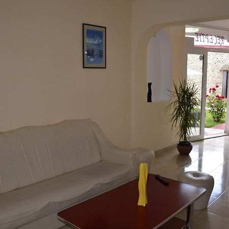 Vila Julia Costinesti Bagian luar foto
