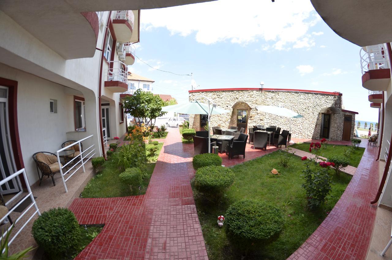 Vila Julia Costinesti Bagian luar foto